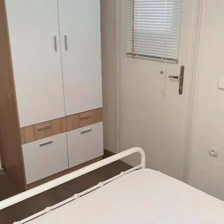 Eora Cozy Apartment, Kamari Xylokastro بيت للعطل *